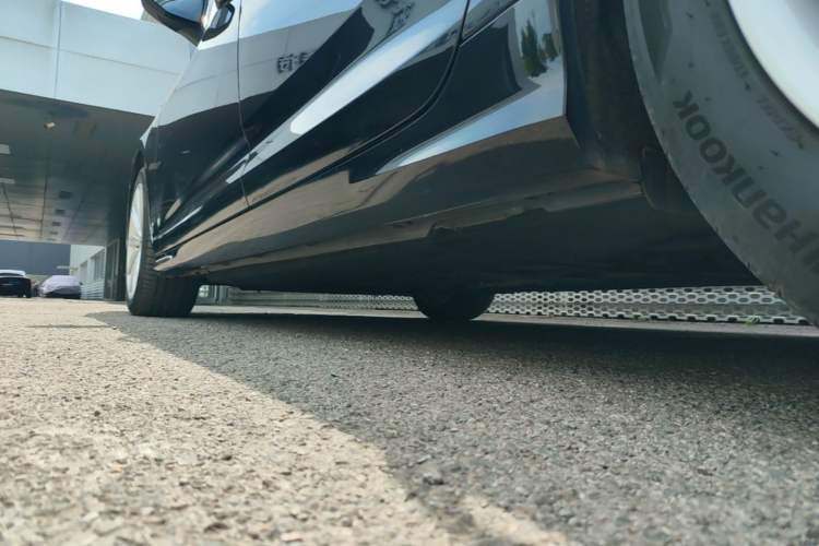 Used Audi A6L 2022 45 TFSI Prestige Dynamic Edition Left Side Sill