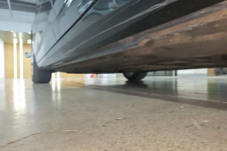 Used Audi A6L 2022 40 TFSI Luxury Prestige Edition Left Side Sill