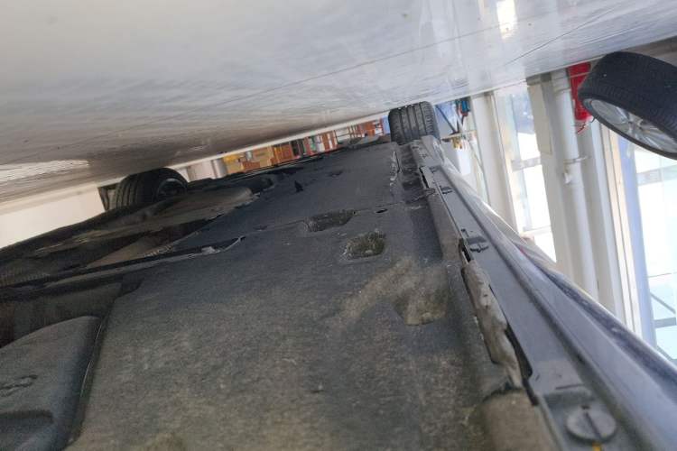 Used Audi A6L 2022 40 TFSI Luxury Dynamic Model Left Side Sill
