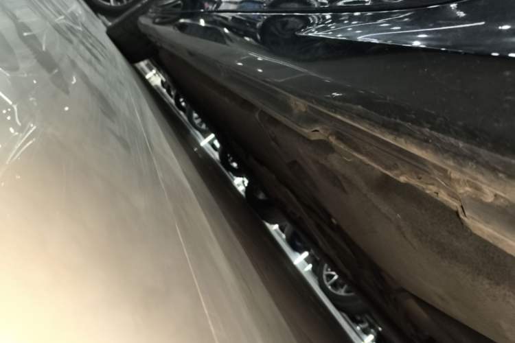 Used Audi A6L 2022 40 TFSI Luxury Dynamic Model Left Side Sill