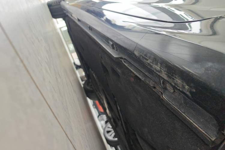Used Audi A6L 2022 40 TFSI Luxury Dynamic Model Left Side Sill