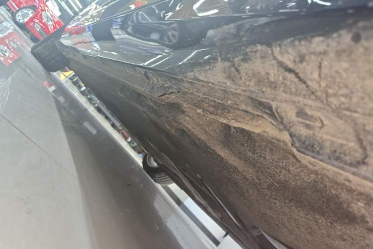 Used Audi A6L 2022 45 TFSI quattro Prestige Elegant Edition Left Side Sill
