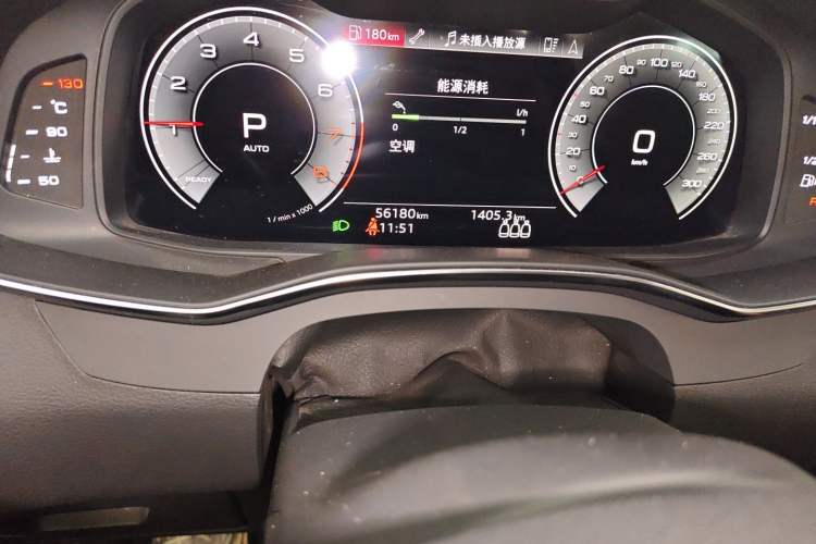 Used Audi A6L 2022 40 TFSI Luxury Dynamic Model Odometer Close Up