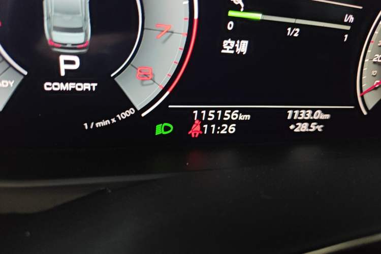 Used Audi A6L 2022 40 TFSI Luxury Dynamic Model Odometer Close Up