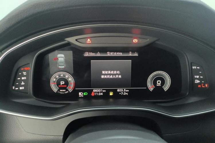 Used Audi A6L 2022 45 TFSI quattro Prestige Dynamic Edition Odometer Close Up