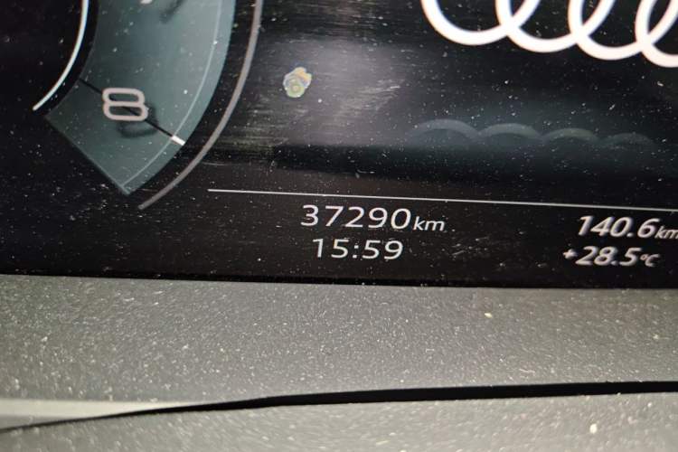 Used Audi A6L 2022 45 TFSI quattro Prestige Dynamic Edition Odometer Close Up