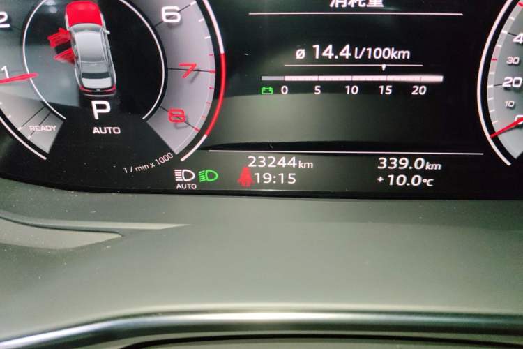 Used Audi A6L 2022 45 TFSI Prestige Elegant Edition Odometer Close Up