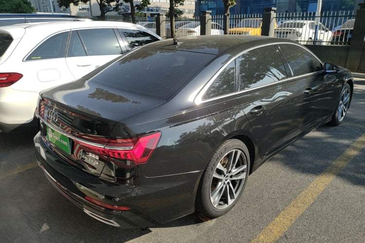 Used Audi A6L 2022 40 TFSI Luxury Dynamic Model Rear Right 45 Deg