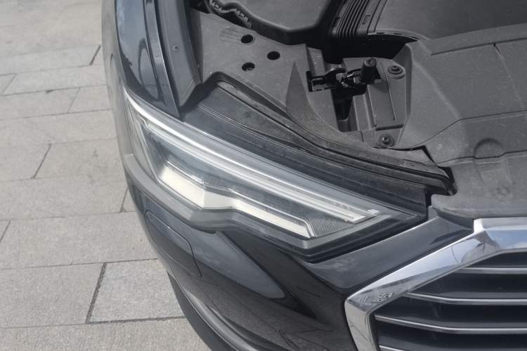 Used Audi A6L 2022 40 TFSI Luxury Prestige Edition Right Front Headlight