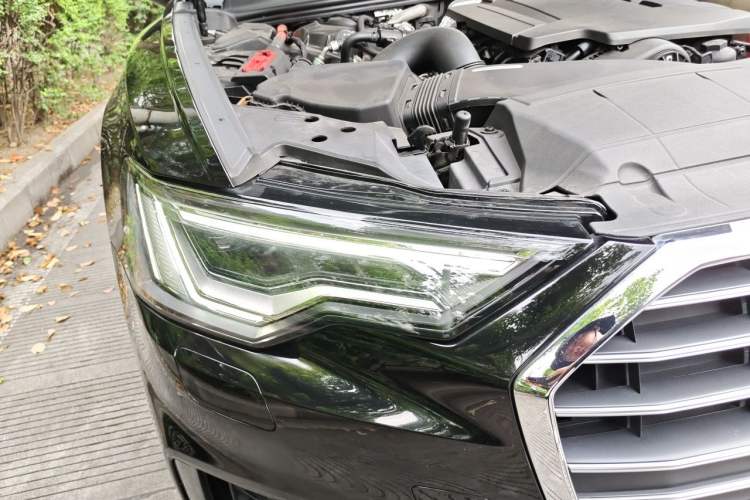 Used Audi A6L 2022 40 TFSI Luxury Dynamic Model Right Front Headlight