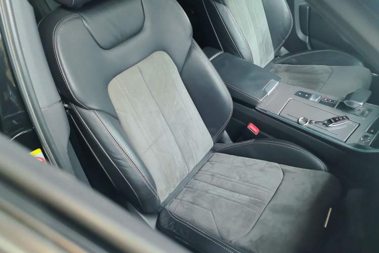 Used Audi A6L 2022 40 TFSI Luxury Dynamic Model Right Front Seat