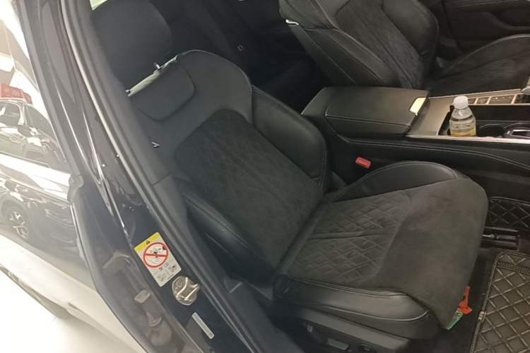 Used Audi A6L 2022 55 TFSI quattro Prestige Dynamic Edition Right Front Seat