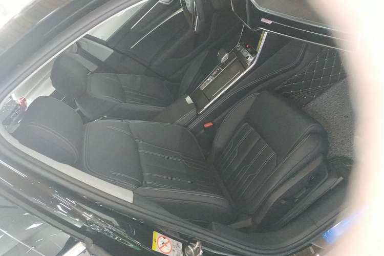 Used Audi A6L 2022 45 TFSI quattro Prestige Elegant Edition Right Front Seat