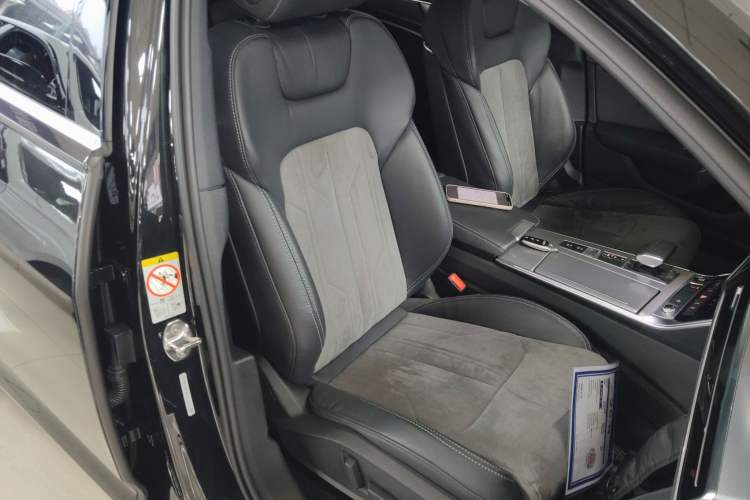 Used Audi A6L 2022 40 TFSI Luxury Dynamic Model Right Front Seat