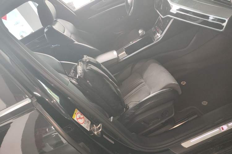 Used Audi A6L 2022 45 TFSI quattro Prestige Dynamic Edition Right Front Seat