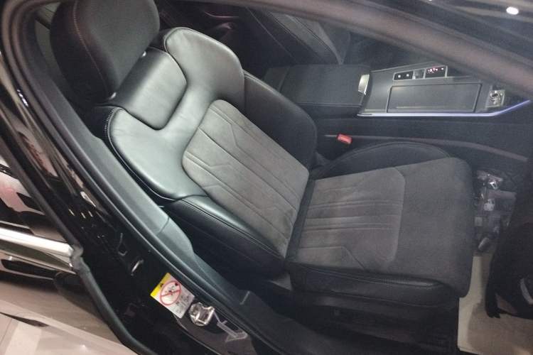 Used Audi A6L 2022 45 TFSI Prestige Dynamic Edition Right Front Seat