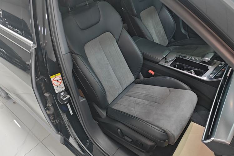 Used Audi A6L 2022 45 TFSI quattro Prestige Dynamic Edition Right Front Seat