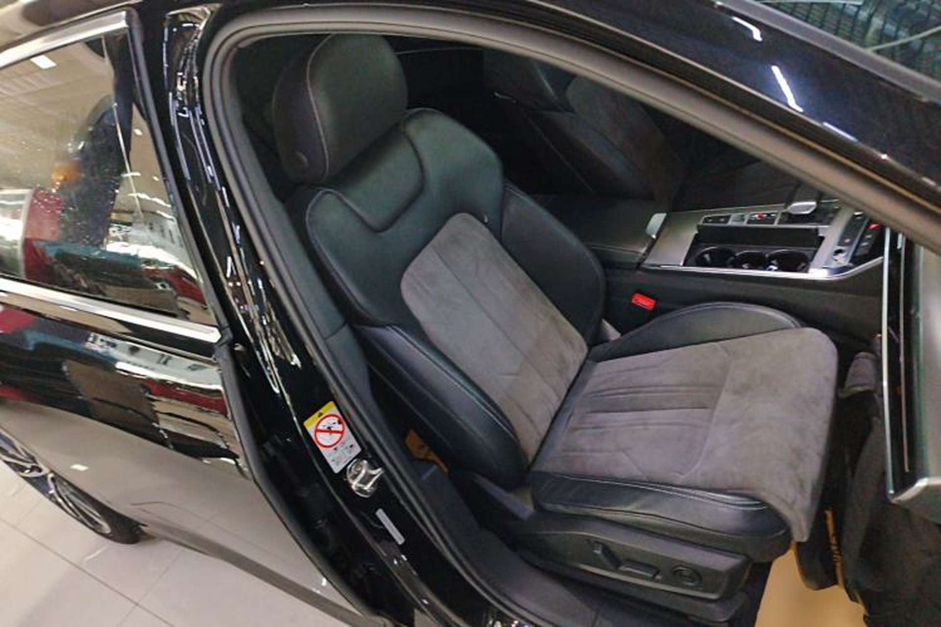 Used Audi A6L 2022 40 TFSI Luxury Dynamic Model Right Front Seat