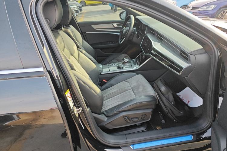 Used Audi A6L 2022 40 TFSI Luxury Dynamic Model Right Front Seat