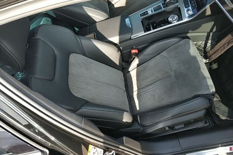 Used Audi A6L 2022 40 TFSI Luxury Dynamic Model Right Front Seat