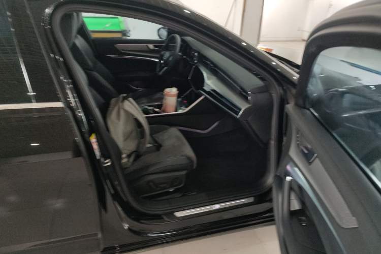 Used Audi A6L 2022 45 TFSI Prestige Dynamic Edition Right Front Seat