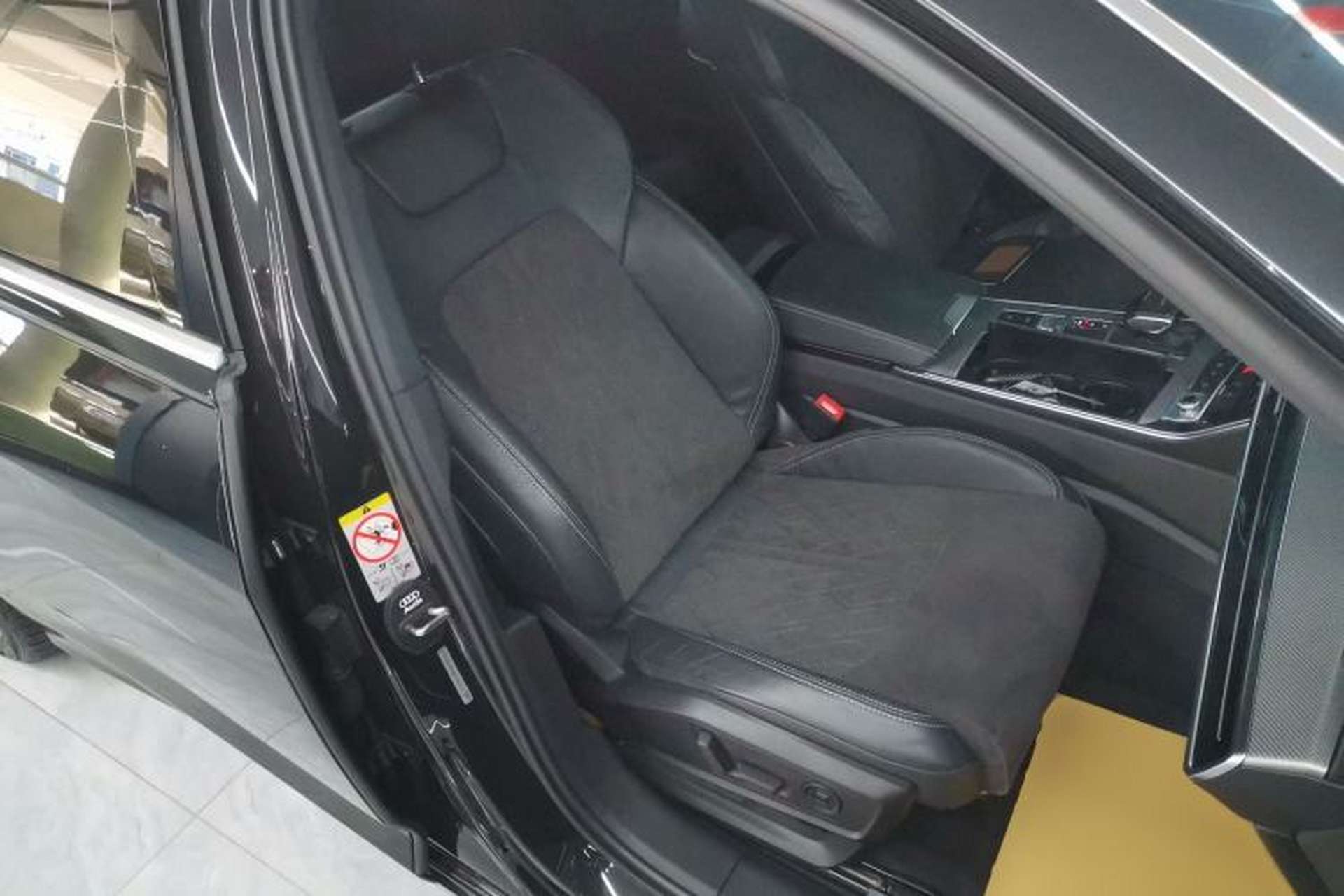 Used Audi A6L 2022 45 TFSI Prestige Dynamic Edition Right Front Seat