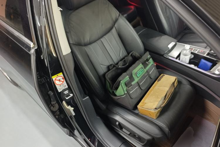 Used Audi A6L 2022 40 TFSI Luxury Prestige Edition Right Front Seat