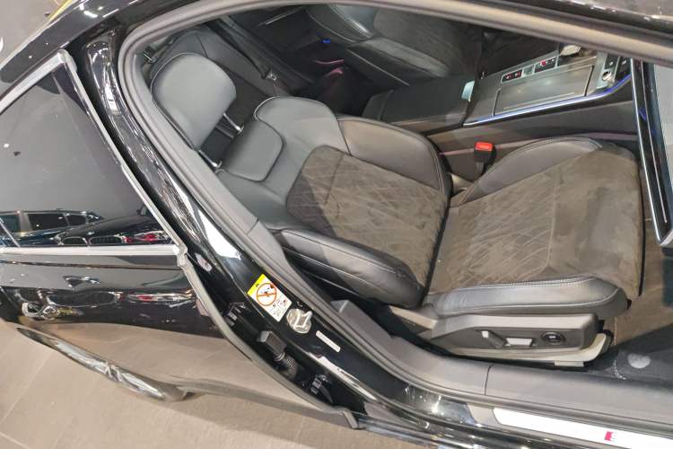 Used Audi A6L 2022 45 TFSI Prestige Dynamic Edition Right Front Seat