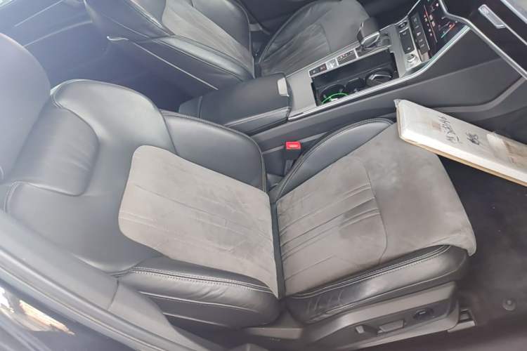 Used Audi A6L 2022 40 TFSI Luxury Dynamic Model Right Front Seat