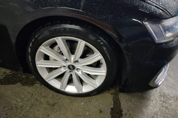 Used Audi A6L 2022 45 TFSI Prestige Dynamic Edition Right Front Wheel Hub