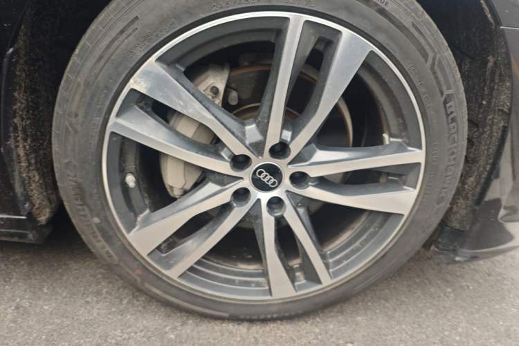 Used Audi A6L 2022 45 TFSI Prestige Dynamic Edition Right Front Wheel Hub