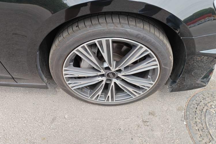 Used Audi A6L 2022 40 TFSI Luxury Dynamic Model Right Front Wheel Hub