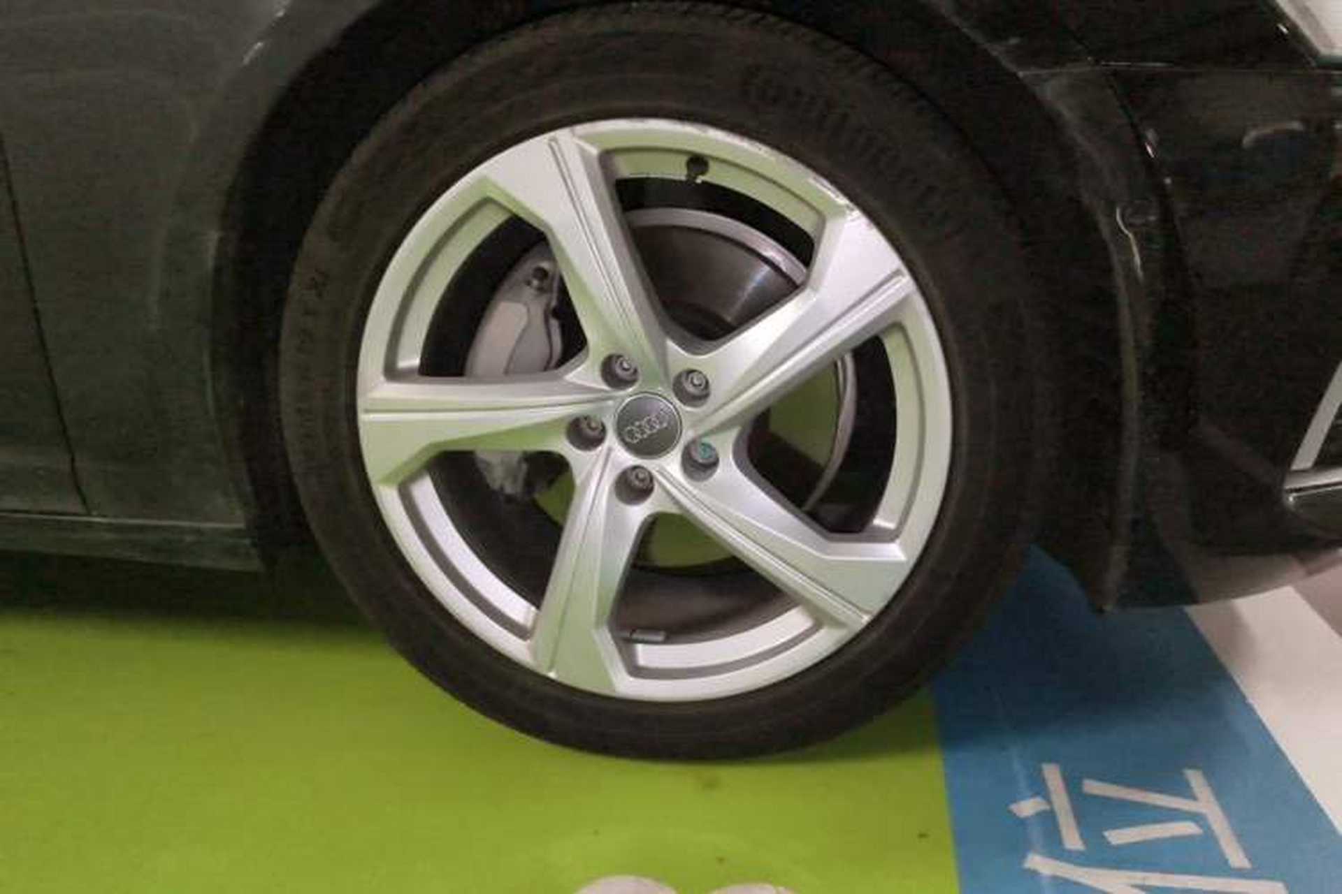 Used Audi A6L 2022 45 TFSI quattro Prestige Elegant Edition Right Front Wheel Hub