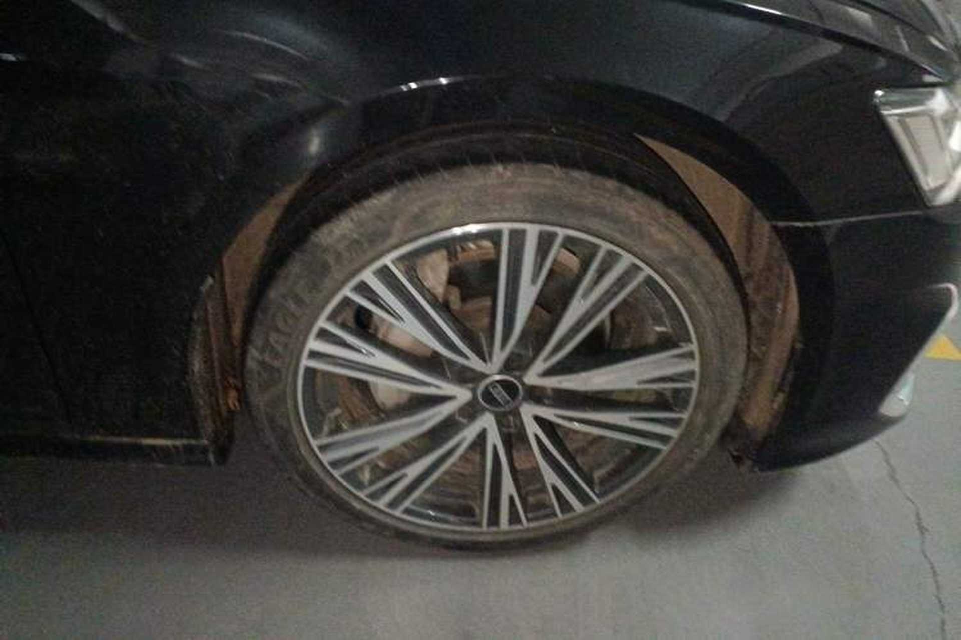 Used Audi A6L 2022 40 TFSI Luxury Dynamic Model Right Front Wheel Hub