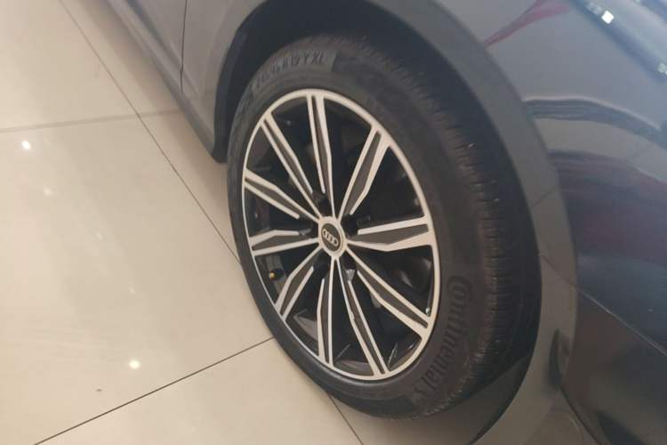 Used Audi A6L 2022 45 TFSI Prestige Dynamic Edition Right Front Wheel Hub