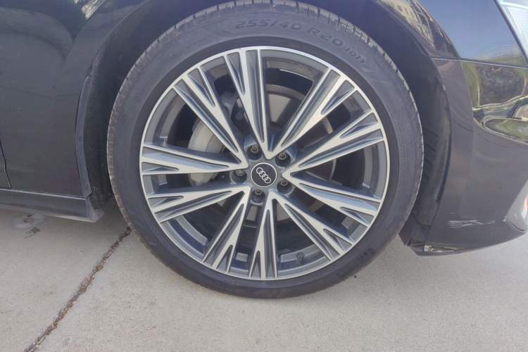 Used Audi A6L 2022 45 TFSI Prestige Dynamic Edition Right Front Wheel Hub