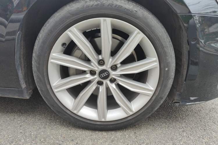 Used Audi A6L 2022 45 TFSI Prestige Dynamic Edition Right Front Wheel Hub