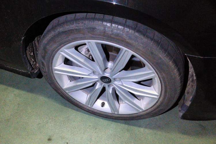 Used Audi A6L 2022 45 TFSI Prestige Dynamic Edition Right Front Wheel Hub