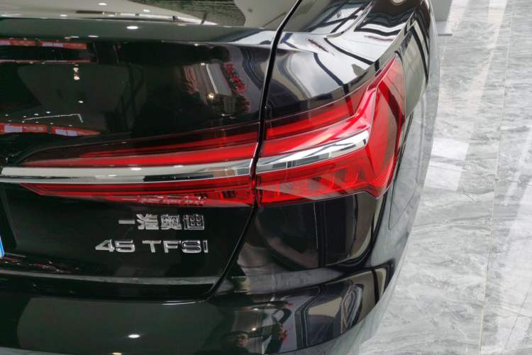 Used Audi A6L 2022 45 TFSI Prestige Dynamic Edition Right Rear Taillight
