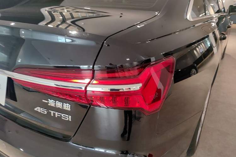 Used Audi A6L 2022 45 TFSI Prestige Dynamic Edition Right Rear Taillight