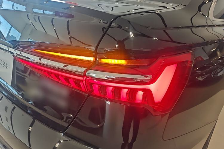 Used Audi A6L 2022 40 TFSI Luxury Dynamic Model Right Rear Taillight