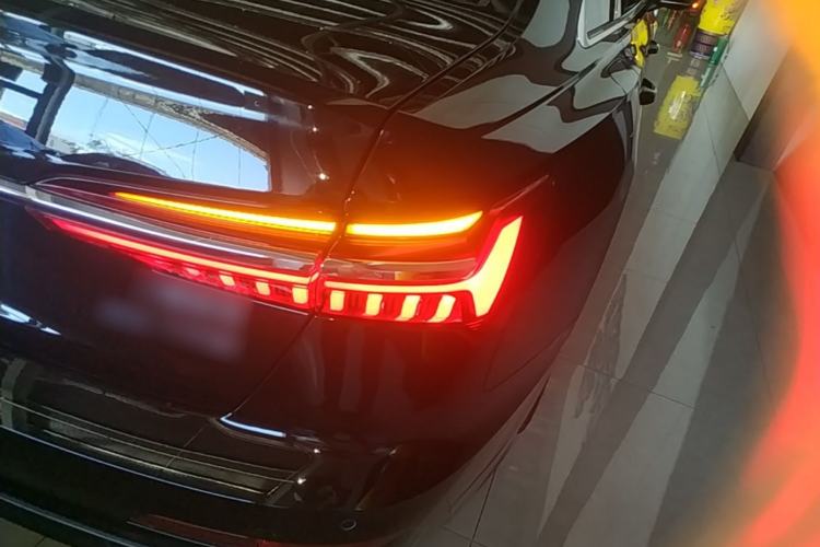 Used Audi A6L 2022 40 TFSI Luxury Dynamic Model Right Rear Taillight