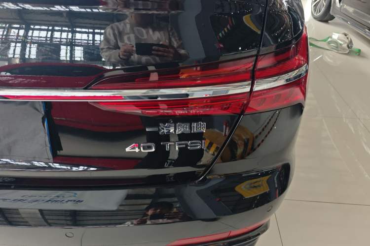 Used Audi A6L 2022 40 TFSI Luxury Dynamic Model Right Rear Taillight