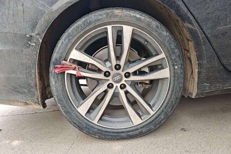 Used Audi A6L 2022 40 TFSI Luxury Dynamic Model Right Rear Wheel Hub