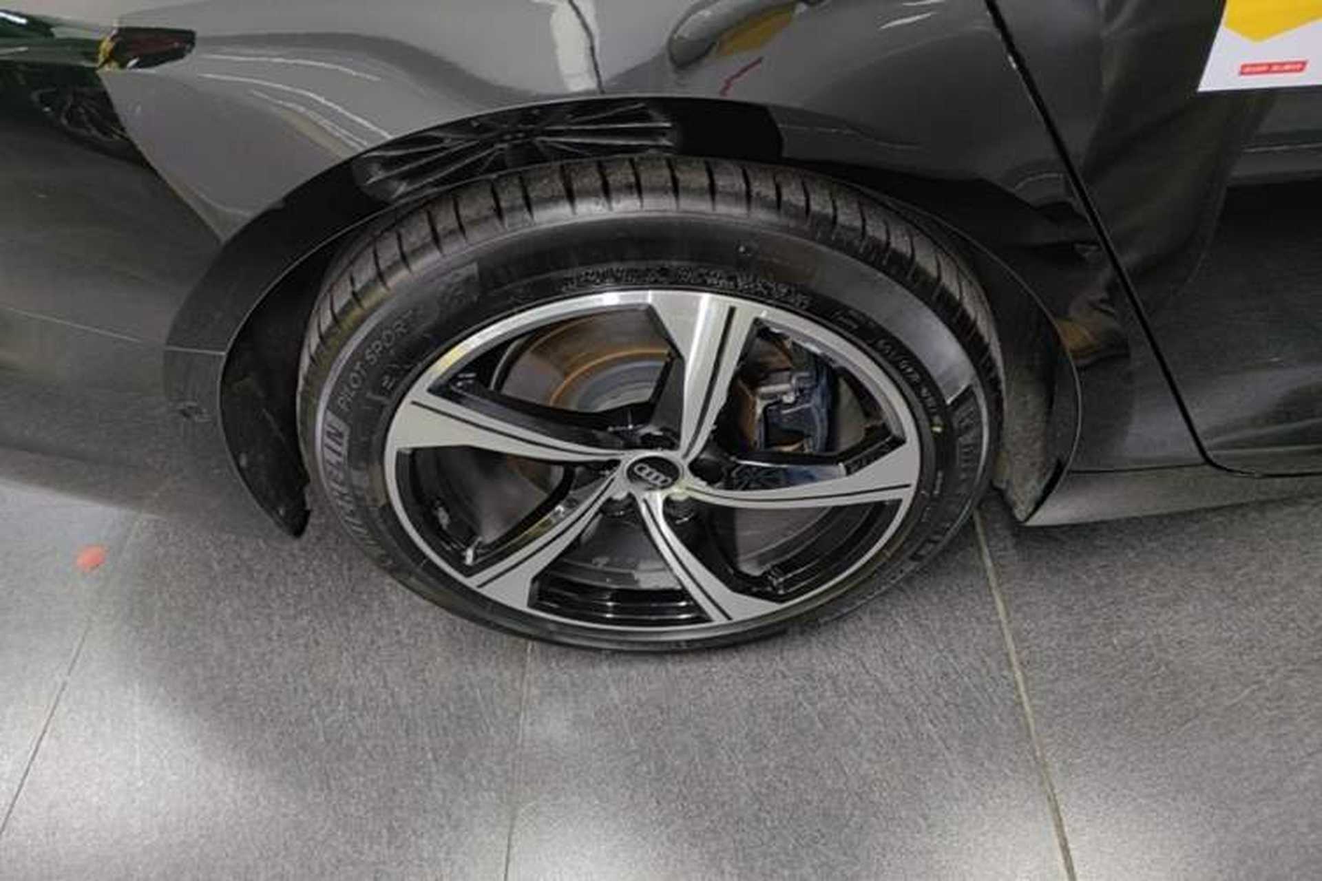 Used Audi A6L 2022 55 TFSI quattro Prestige Elegant Edition Right Rear Wheel Hub