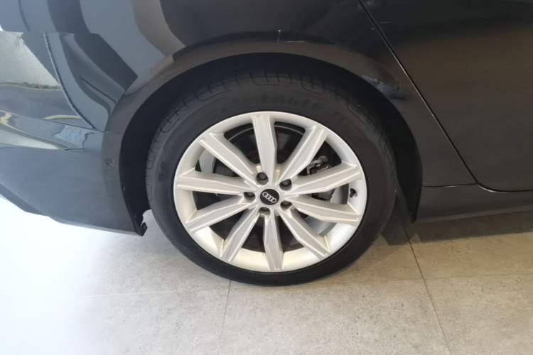 Used Audi A6L 2022 45 TFSI Prestige Dynamic Edition Right Rear Wheel Hub