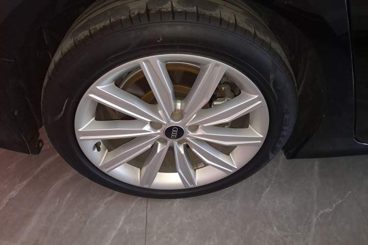 Used Audi A6L 2022 45 TFSI Prestige Dynamic Edition Right Rear Wheel Hub