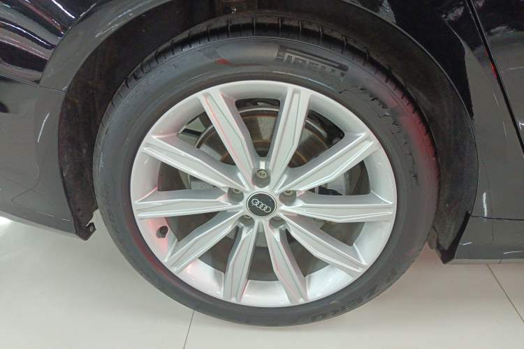 Used Audi A6L 2022 45 TFSI Prestige Dynamic Edition Right Rear Wheel Hub