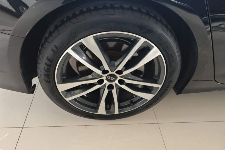 Used Audi A6L 2022 40 TFSI Luxury Dynamic Model Right Rear Wheel Hub