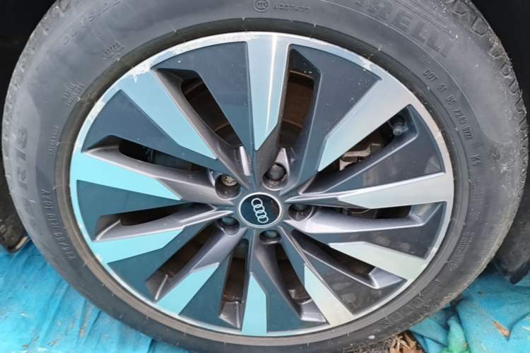 Used Audi A6L 2022 45 TFSI Prestige Elegant Edition Right Rear Wheel Hub